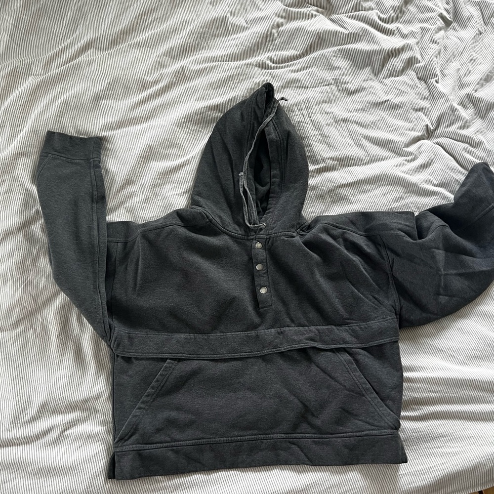 DAILY PRACTICE BY ANTHROPOLOGIE HENLEY SWEATSHIRT